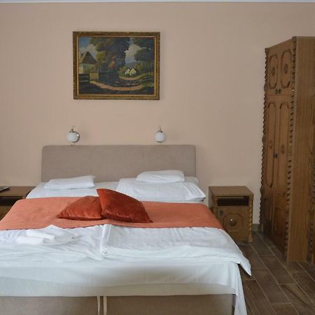 Varga Apartman Хевиз Экстерьер фото