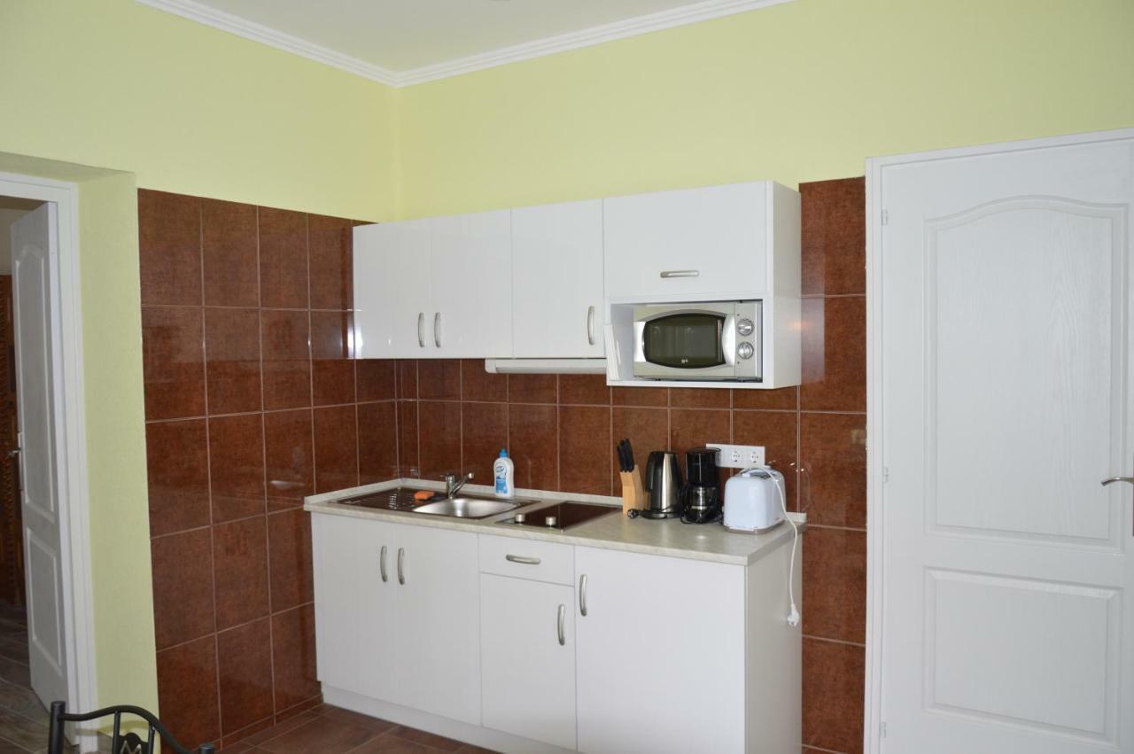 Varga Apartman Хевиз Экстерьер фото