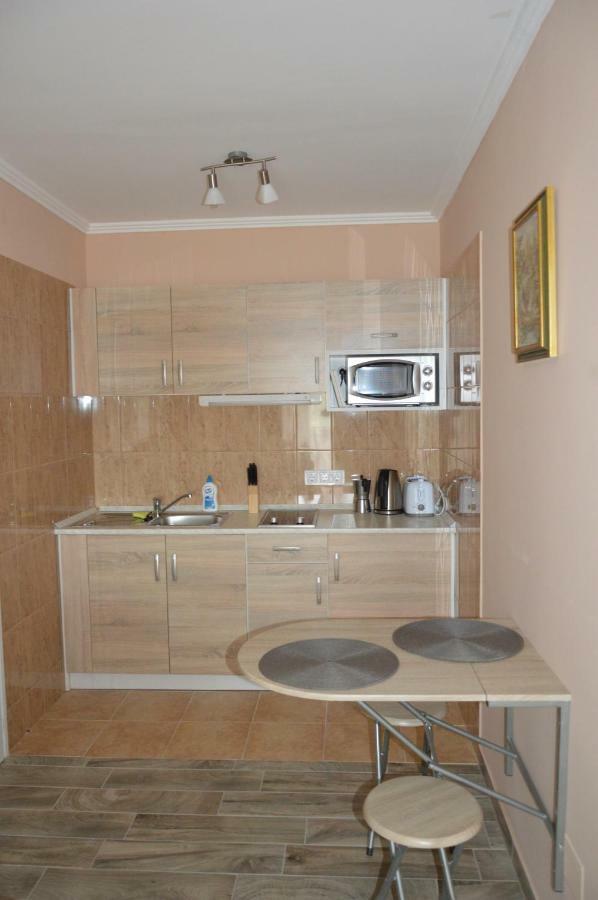 Varga Apartman Хевиз Экстерьер фото