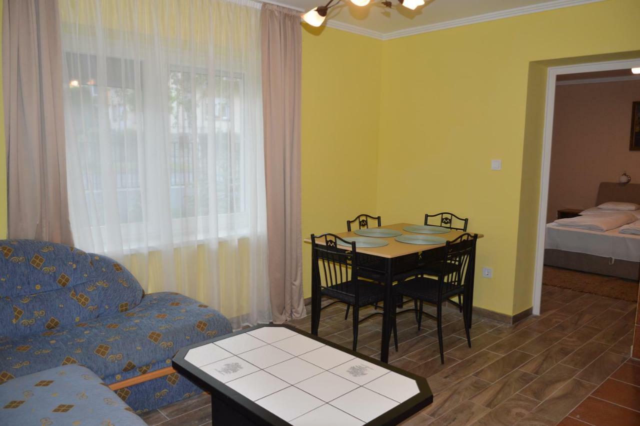 Varga Apartman Хевиз Экстерьер фото