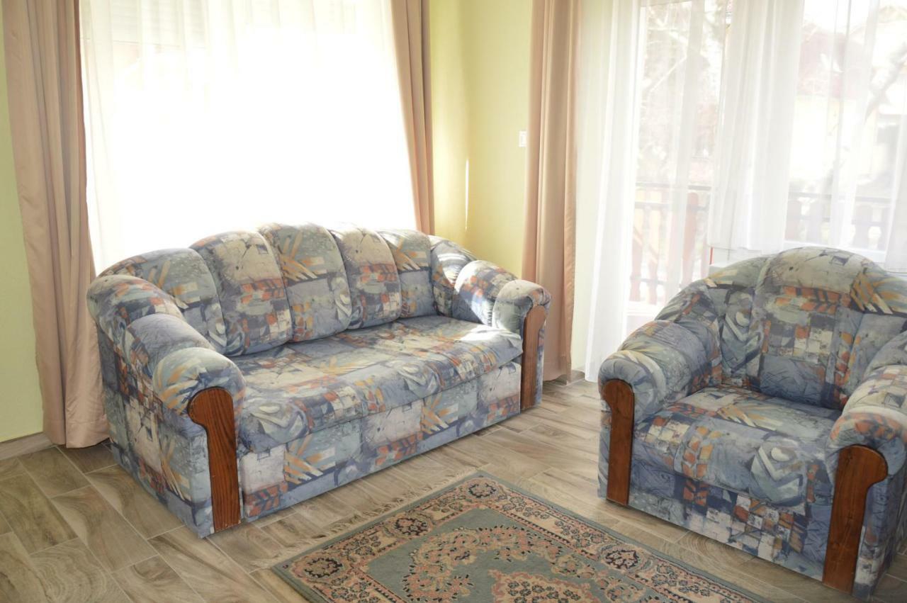 Varga Apartman Хевиз Экстерьер фото